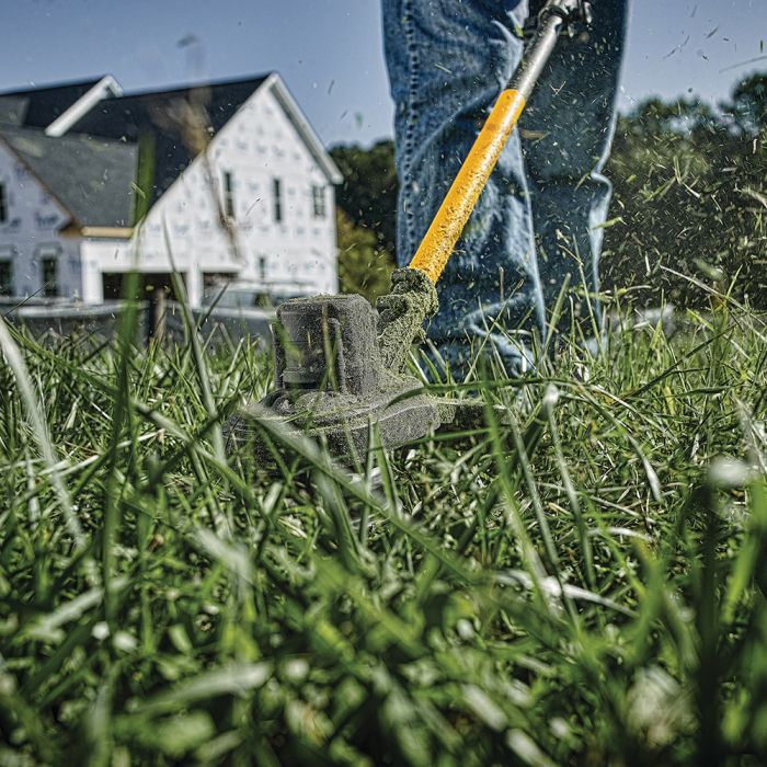 DEWALT DCST970X1 Flexvolt String Trimmer - Thumbnail 2