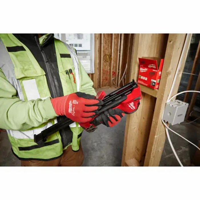 Milwaukee MNM1-600 3