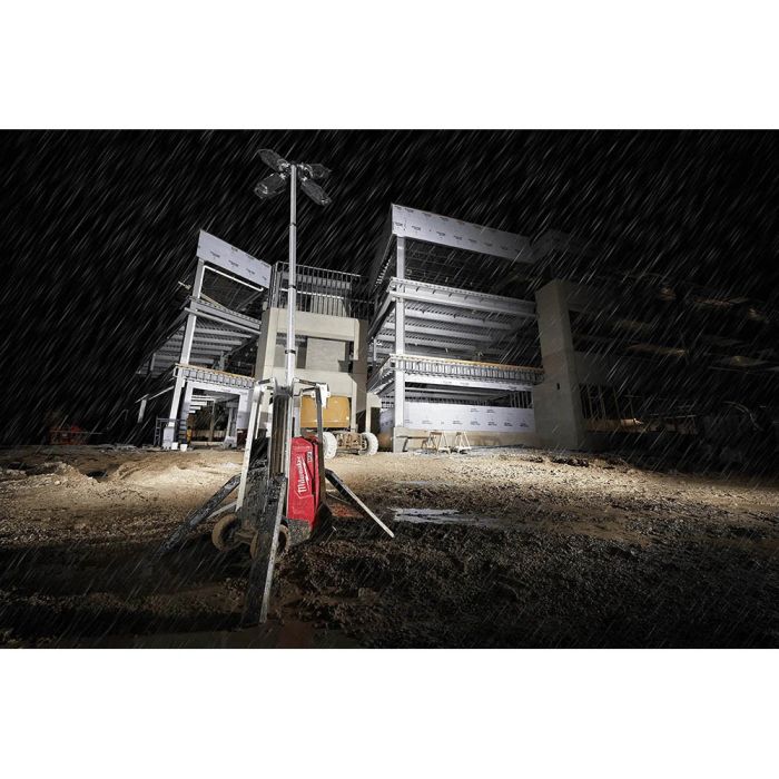 Milwaukee MXF041-1XC MX Fuel Rocket Cordless Tower Light and