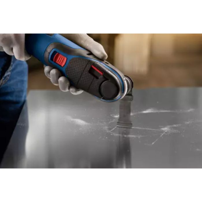 Bosch OSM114CC StarlockMax Oscillating Multi-Tool Blade – 1-1/4" Curved-Tec Carbide, For Nails & Wood
